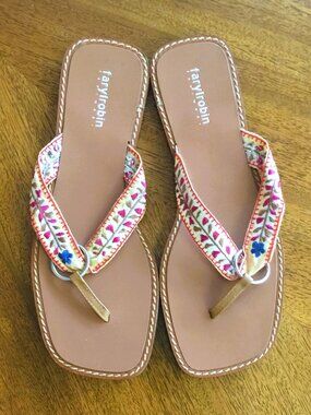 Farylrobin Thong Sandals. NWOT. Size 10